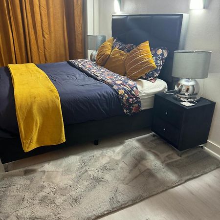 Appartement 2 Chambre Luxueuse A Jette Bruxelas Exterior foto