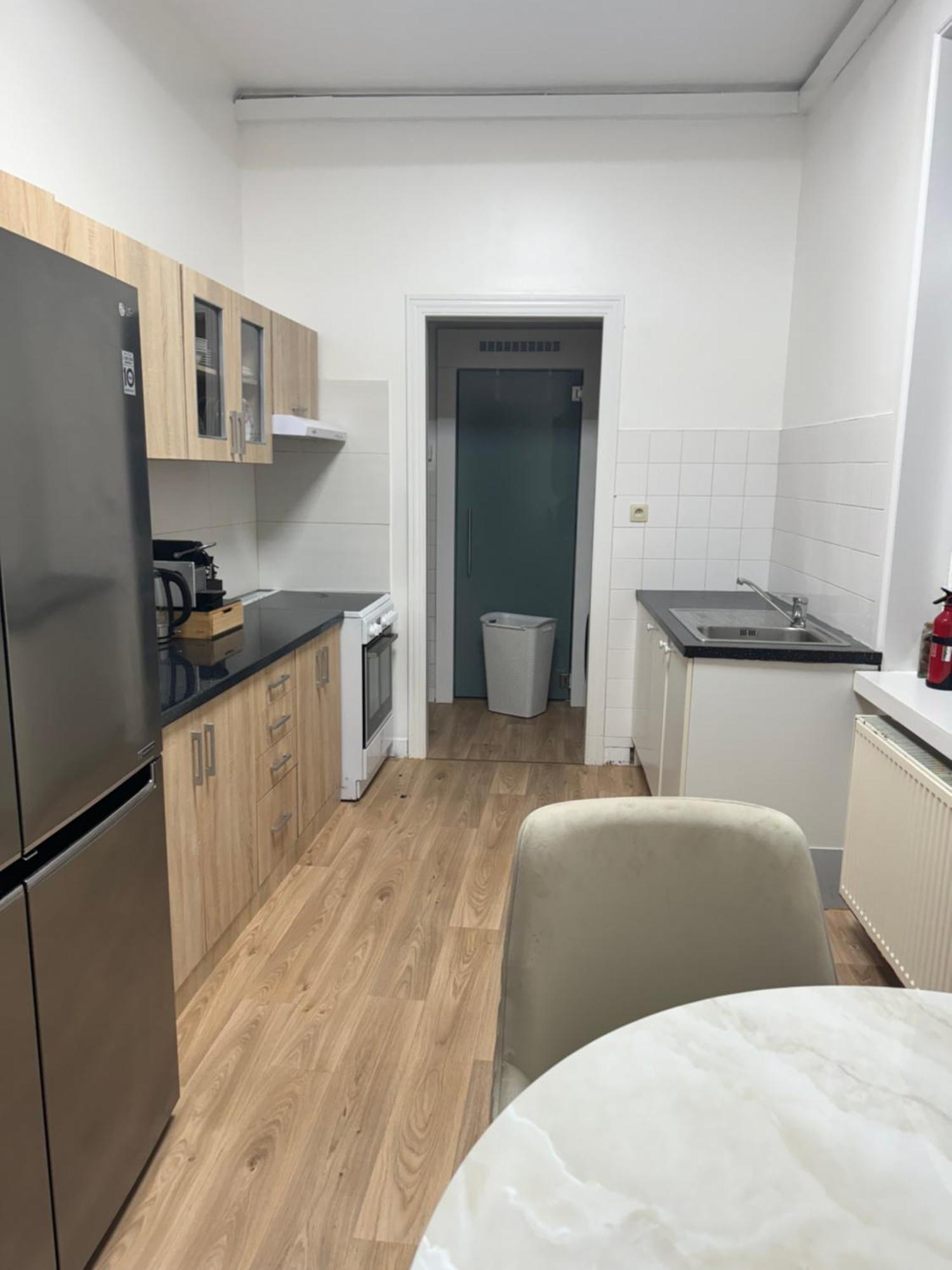 Appartement 2 Chambre Luxueuse A Jette Bruxelas Exterior foto
